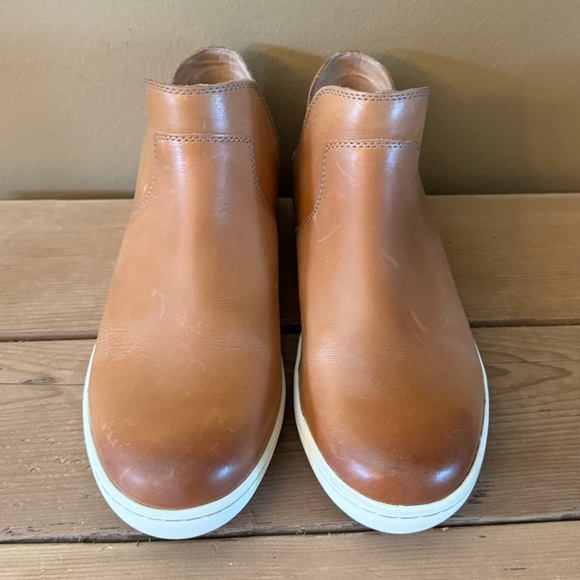 Taos New Unity Boots Chestnut Slip On Burnished Leather Tan SZ 8.5 - Picture 5 of 11